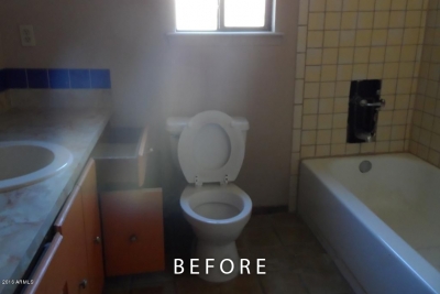 hall-bathroom-before